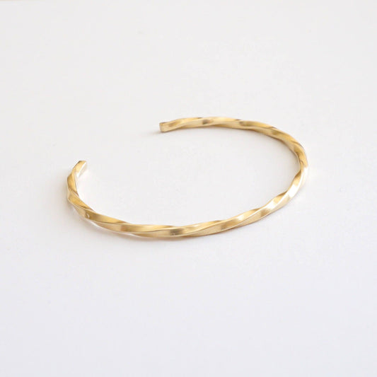 2mm Square Twist Cuff Bracelet w Round Ends Thin Cuff Bracelet Brass Bangle Delicate Jewelry Stacking Bracelet Minimalist Texture shape 068